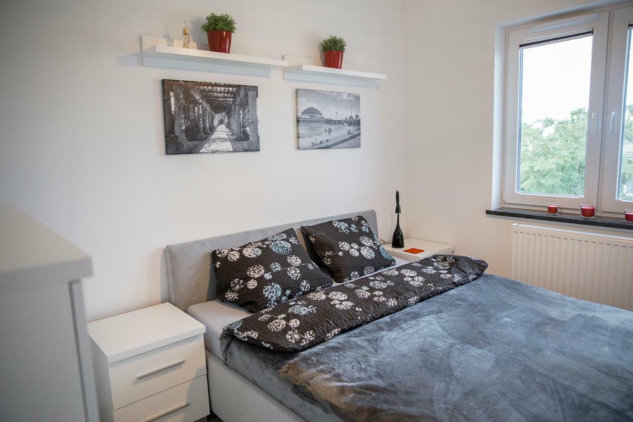 Apartament 102 G&W Appartement Wrocław Buitenkant foto